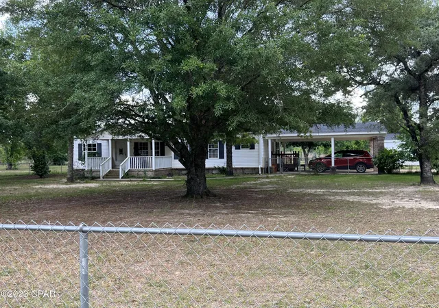 Photo 3 of Sale Pending at 2541 Corral Dr, Alford, FL 32420 | MLS# 795449 | Listing updated on 2026-09-25