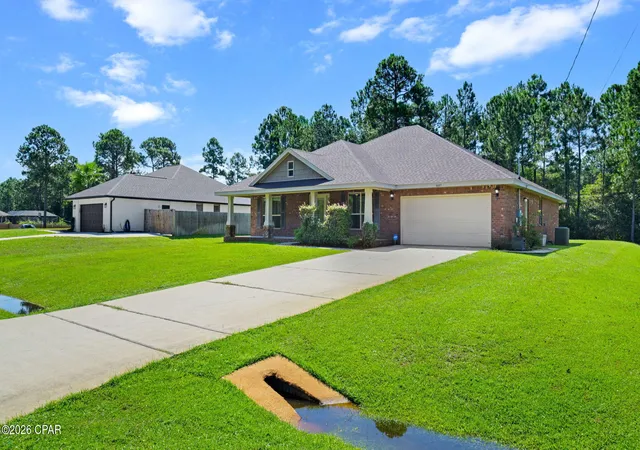 Photo 2 of Single family home for sale at 6685 Indian St, Navarre, FL 32566 | MLS# 795454 | Listing updated on 2026-10-07