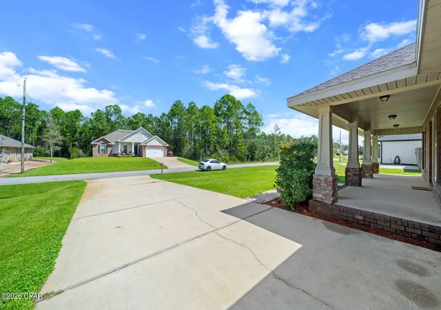 Photo 3 of Single family home for sale at 6685 Indian St, Navarre, FL 32566 | MLS# 795454 | Listing updated on 2026-10-07