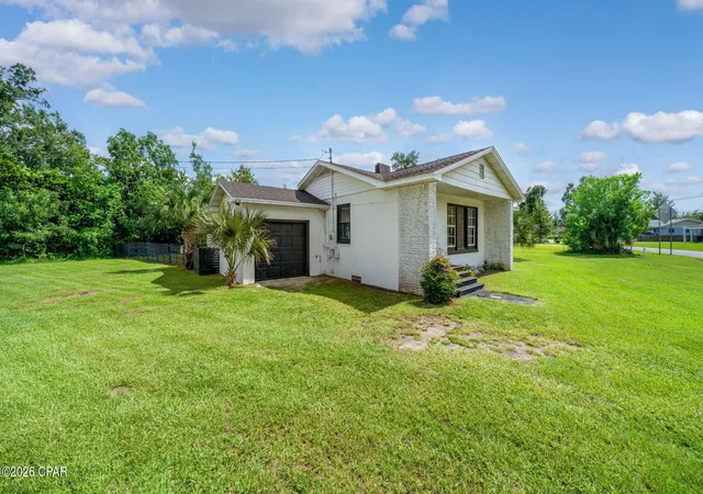 Photo 3 of Sale Pending at 501 Minnesota Ave, Lynn Haven, FL 32444 | MLS# 795468 | Listing updated on 2026-09-21