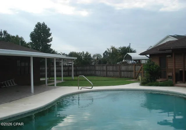 Photo 3 of Single family home for sale at 5433 Rushmore Dr, Panama City, FL 32404 | MLS# 795498 | Listing updated on 2026-09-16