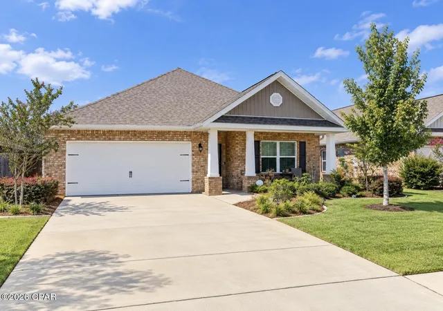 Photo 2 of Single family home for sale at 800 Cason Cir, Panama City, FL 32405 | MLS# 795521 | Listing updated on 2026-10-06