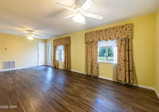 Photo 4 of Single family home for sale at 1107 Arkansas Ave, Lynn Haven, FL 32444 | MLS# 795547 | Listing updated on 2026-09-25