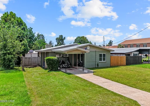 Photo 3 of Single family home for sale at 802 E 2nd Street, Panama City, FL 32401 | MLS# 795607 | Listing updated on 2026-10-05