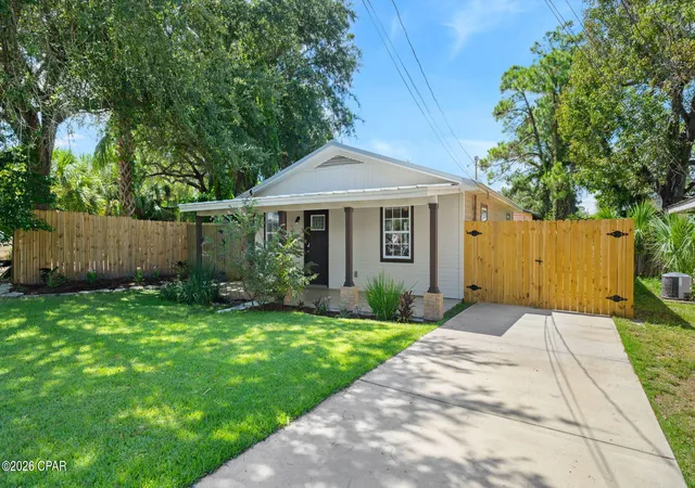 Photo 1 of Single family home for sale at 3926 Sabal St, Panama City, FL 32408 | MLS# 795616 | Listing updated on 2026-09-22