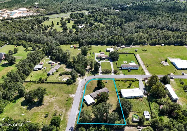 Photo 2 of Manufactured home for sale at 8365 Angie Cir, Panama City, FL 32404 | MLS# 795617 | Listing updated on 2026-10-06