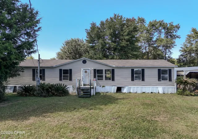 Photo 3 of Manufactured home for sale at 8365 Angie Cir, Panama City, FL 32404 | MLS# 795617 | Listing updated on 2026-10-06