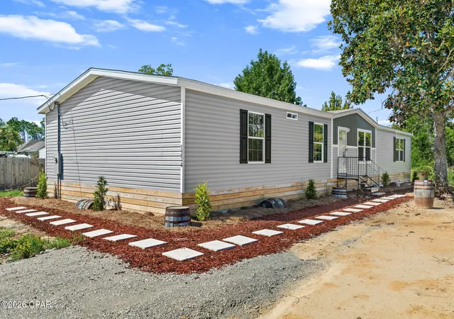 Photo 1 of Sale Pending at 1224 S Berthe Ave, Panama City, FL 32404 | MLS# 795647 | Listing updated on 2026-09-30