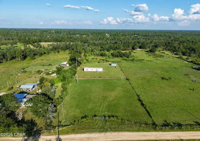 Photo 2 of Manufactured home for sale at 10750 Alex Dr, Fountain, FL 32438 | MLS# 795730 | Listing updated on 2026-09-22