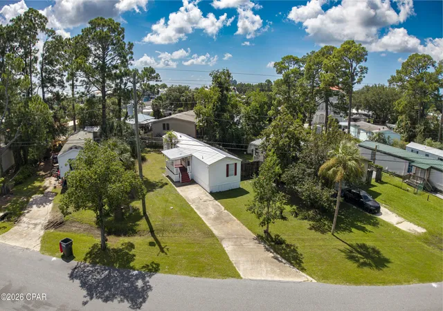 Photo 1 of Manufactured home for sale at 6421 Big Daddy Dr, Panama City Beach, FL 32407 | MLS# 795732 | Listing updated on 2026-09-22