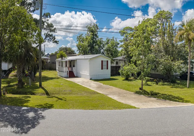 Photo 3 of Manufactured home for sale at 6421 Big Daddy Dr, Panama City Beach, FL 32407 | MLS# 795732 | Listing updated on 2026-09-22