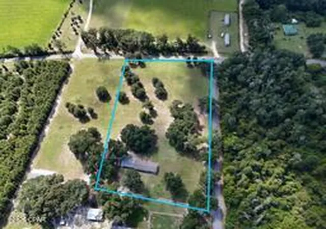 Photo 3 of Single family home for sale at 5028 Liberty Hl Rd, Bascom, FL 32423 | MLS# 795752 | Listing updated on 2026-09-23