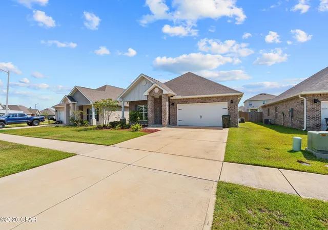 Photo 2 of Single family home for sale at 1238 Jack Dr, Lynn Haven, FL 32444 | MLS# 795760 | Listing updated on 2026-09-23