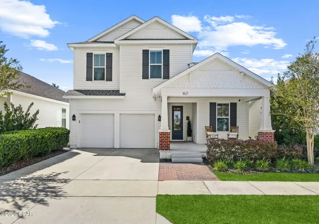 Photo 1 of Single family home for sale at 1621 Kestrel St, Panama City, FL 32405 | MLS# 795914 | Listing updated on 2026-10-05