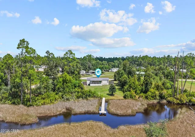 Photo 2 of Manufactured home for sale at 586 Hickory Blf Dr, Panama City, FL 32409 | MLS# 795933 | Listing updated on 2026-10-08