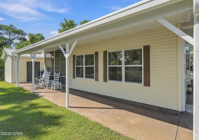 Photo 3 of Manufactured home for sale at 1219 Navy Blvd #47, Panama City, FL 32408 | MLS# 795934 | Listing updated on 2026-09-28