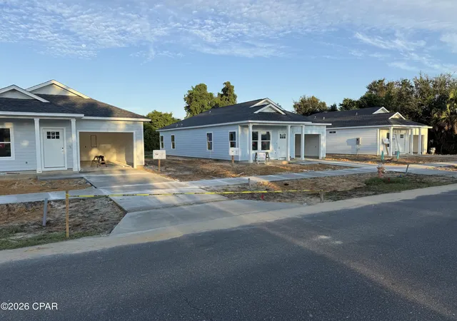 Photo 3 of Single family home for sale at 1553 Everitt Ave, Panama City, FL 32405 | MLS# 795946 | Listing updated on 2026-10-07