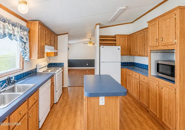 Photo 4 of Manufactured home for sale at 3772 Atlantis Dr, Panama City, FL 32409 | MLS# 795970 | Listing updated on 2026-09-30