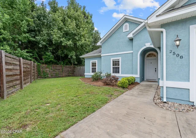 Photo 3 of Sale Pending at 2508 Dorothy Ave, Panama City, FL 32408 | MLS# 795978 | Listing updated on 2026-10-06