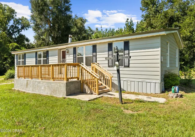 Photo 1 of Manufactured home for sale at 2753 Deming Ln, Marianna, FL 32446 | MLS# 795980 | Listing updated on 2026-09-29