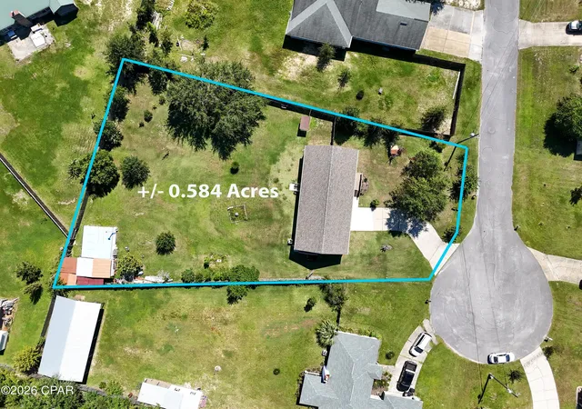 Photo 2 of Manufactured home for sale at 8906 Kiowa Ct, Youngstown, FL 32466 | MLS# 796067 | Listing updated on 2026-10-05