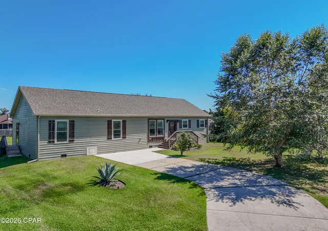 Photo 3 of Manufactured home for sale at 8906 Kiowa Ct, Youngstown, FL 32466 | MLS# 796067 | Listing updated on 2026-10-05