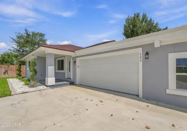 Photo 4 of Single family home for sale at 505 Beulah Ave, Panama City, FL 32404 | MLS# 796069 | Listing updated on 2026-09-30