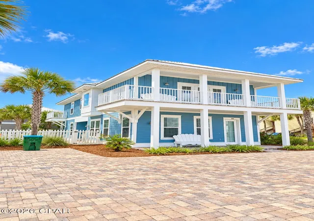 Photo 3 of Townhouse for sale at 5509 Thomas Dr, Panama City, FL 32408 | MLS# 796073 | Listing updated on 2026-09-30