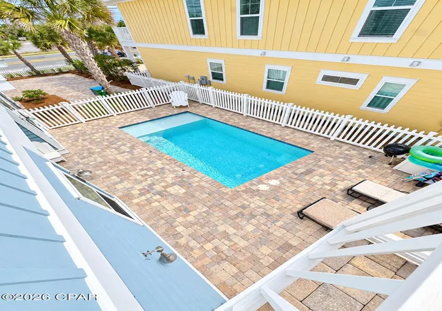 Photo 4 of Townhouse for sale at 5509 Thomas Dr, Panama City, FL 32408 | MLS# 796073 | Listing updated on 2026-09-30