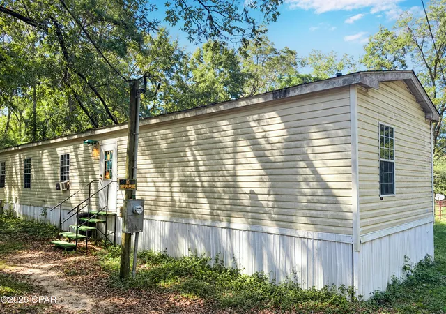 Photo 4 of Manufactured home for sale at 3497a E White St, Bonifay, FL 32425 | MLS# 796075 | Listing updated on 2026-10-07