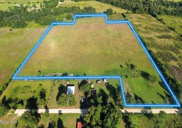 Land for sale at 2780 Waterberry Ln, Grand Ridge, FL 32442 | MLS# 796080