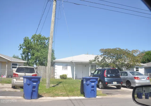 Photo 1 of Sale Pending at 3714 Burnham Way, Panama City, FL 32405 | MLS# 796092 | Listing updated on 2026-10-02