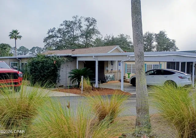 Manufactured home for sale at 1219 Thomas Dr #95, Panama City, FL 32408 | MLS# 796096