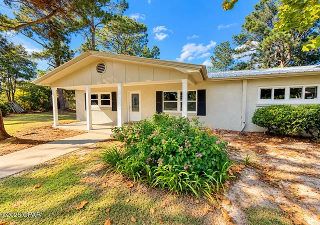 Photo 3 of Single family home for sale at 330 Hightower Ave, Bonifay, FL 32425 | MLS# 796103 | Listing updated on 2026-10-01