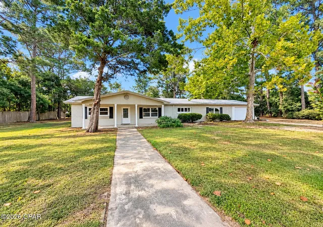 Photo 3 of Single family home for sale at 330 Hightower Ave, Bonifay, FL 32425 | MLS# 796103 | Listing updated on 2026-10-01