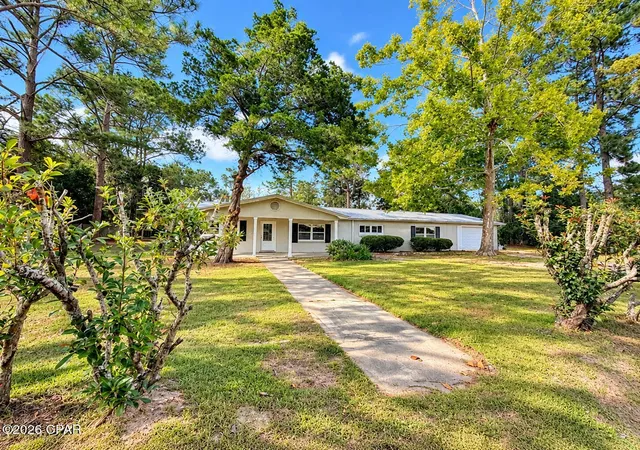 Photo 4 of Single family home for sale at 330 Hightower Ave, Bonifay, FL 32425 | MLS# 796103 | Listing updated on 2026-10-01