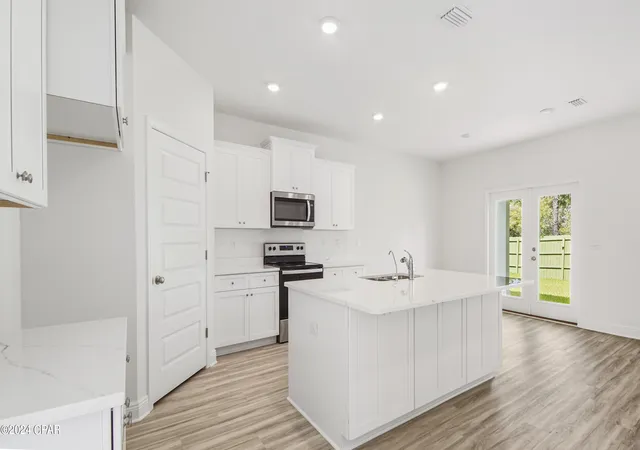 Photo 4 of Single family home for sale at 557 Hancock Way, Panama City Beach, FL 32413 | MLS# 796121 | Listing updated on 2026-10-01