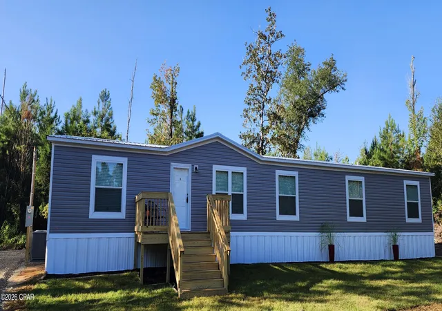 Photo 2 of Manufactured home for sale at 5563 Us 90, Marianna, FL 32446 | MLS# 796151 | Listing updated on 2026-10-05