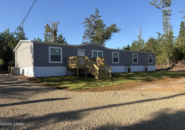 Photo 3 of Manufactured home for sale at 5563 US 90, Marianna, FL 32446 | MLS# 796151 | Listing updated on 2026-10-05