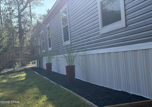 Photo 4 of Manufactured home for sale at 5563 US 90, Marianna, FL 32446 | MLS# 796151 | Listing updated on 2026-10-05