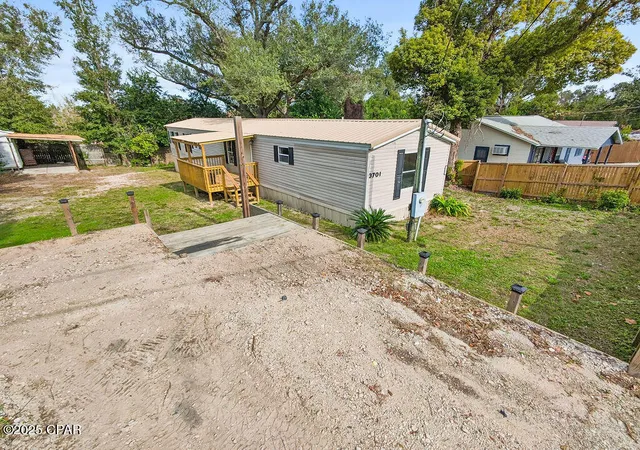 Photo 2 of Manufactured home for sale at 3701 E 5th Street, Panama City, FL 32401 | MLS# 796157 | Listing updated on 2026-10-02