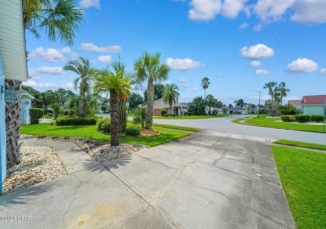Photo 4 of Sale Pending at 117 Summer Breeze Rd, Panama City Beach, FL 32413 | MLS# 796176 | Listing updated on 2026-10-05