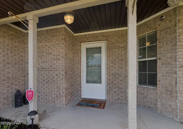 Photo 3 of Single family home for sale at 301 Lakeside Dr, Panama City, FL 32404 | MLS# 796198 | Listing updated on 2026-10-07