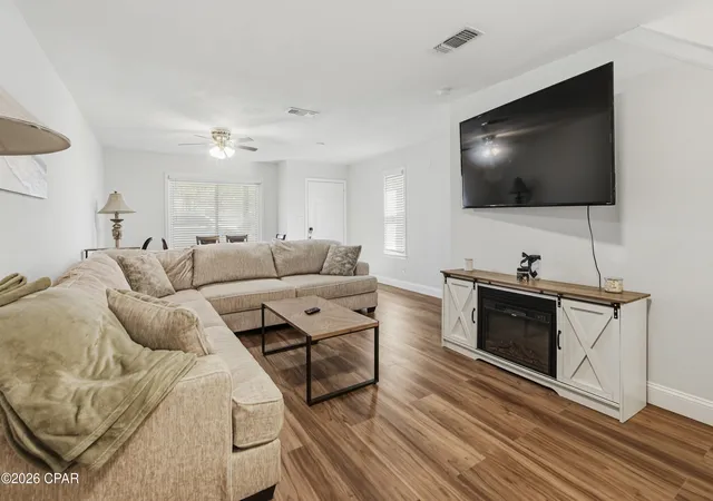 Listing Photo 4 - Condo for sale in building located at 339 Mercedes Ave, Panama City, FL 32401