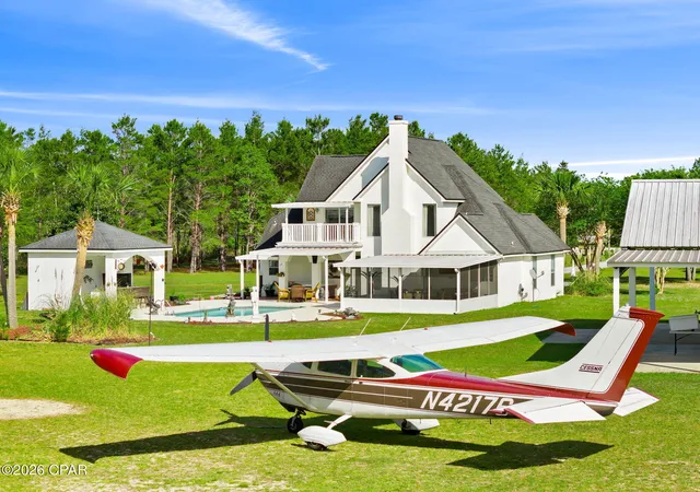 Photo 1 of Single family home for sale at 5120 Airpark Blvd, Chipley, FL 32428 | MLS# 796228 | Listing updated on 2026-10-05