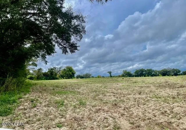 Photo 4 of Sale Pending at 3359 Woodrest Rd, Cottondale, FL 32431 | MLS# 796243 | Listing updated on 2026-10-07