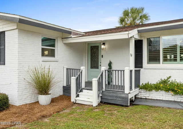 Photo 2 of Single family home for sale at 802 Skyland Ave, Panama City, FL 32401 | MLS# 796265 | Listing updated on 2026-10-06