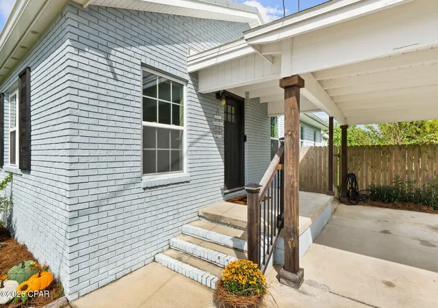Photo 3 of Single family home for sale at 3431 Ten Acre Rd, Panama City, FL 32405 | MLS# 796244 | Listing updated on 2026-10-08