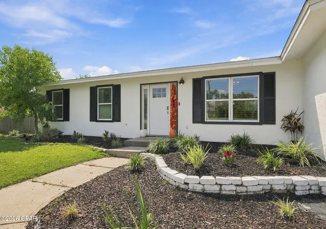 Photo 3 of Single family home for sale at 1112 New Hampshire Ave, Lynn Haven, FL 32444 | MLS# 796266 | Listing updated on 2026-10-05