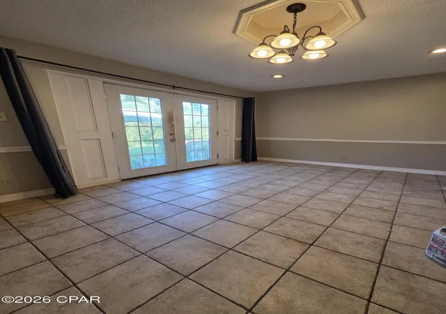 Photo 3 of Single family home for sale at 10 Seminole Trl, Pensacola, FL 32506 | MLS# 796308 | Listing updated on 2026-10-05